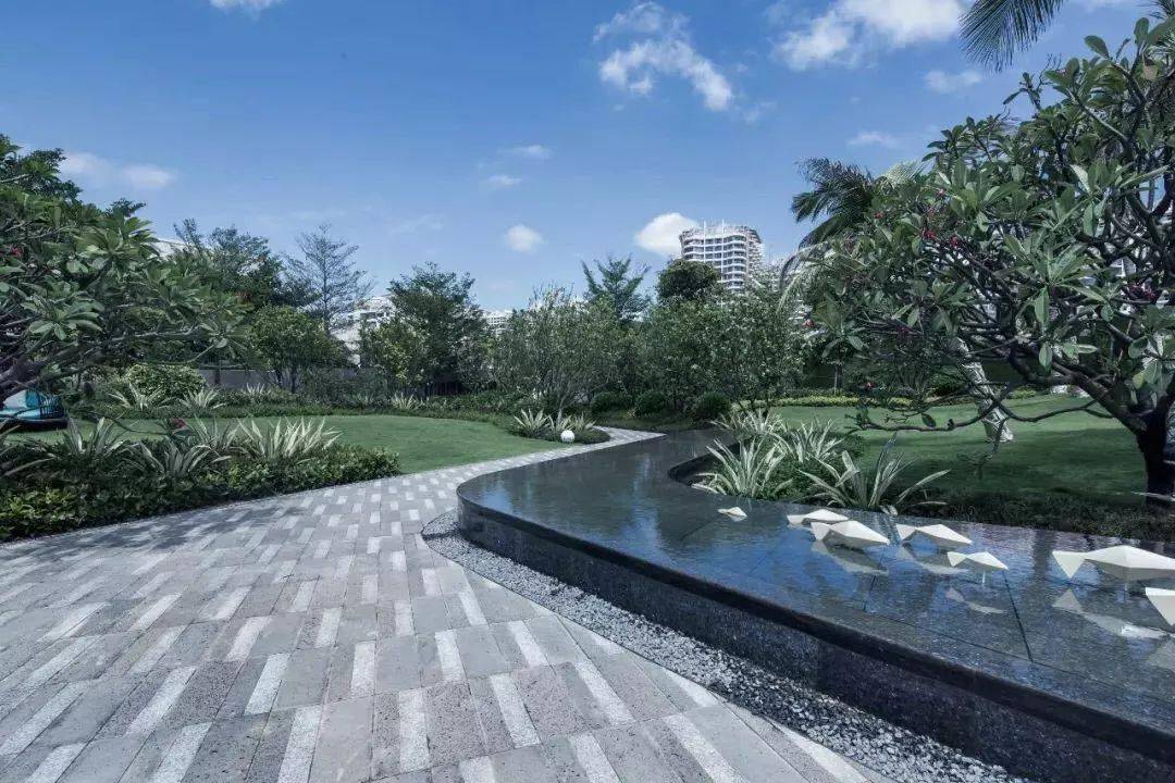 高颜值的镜面水景设计灵动之美