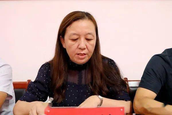 办事处副主任刘梅通报了当前新冠疫苗接种进展情况,对近期接种任务