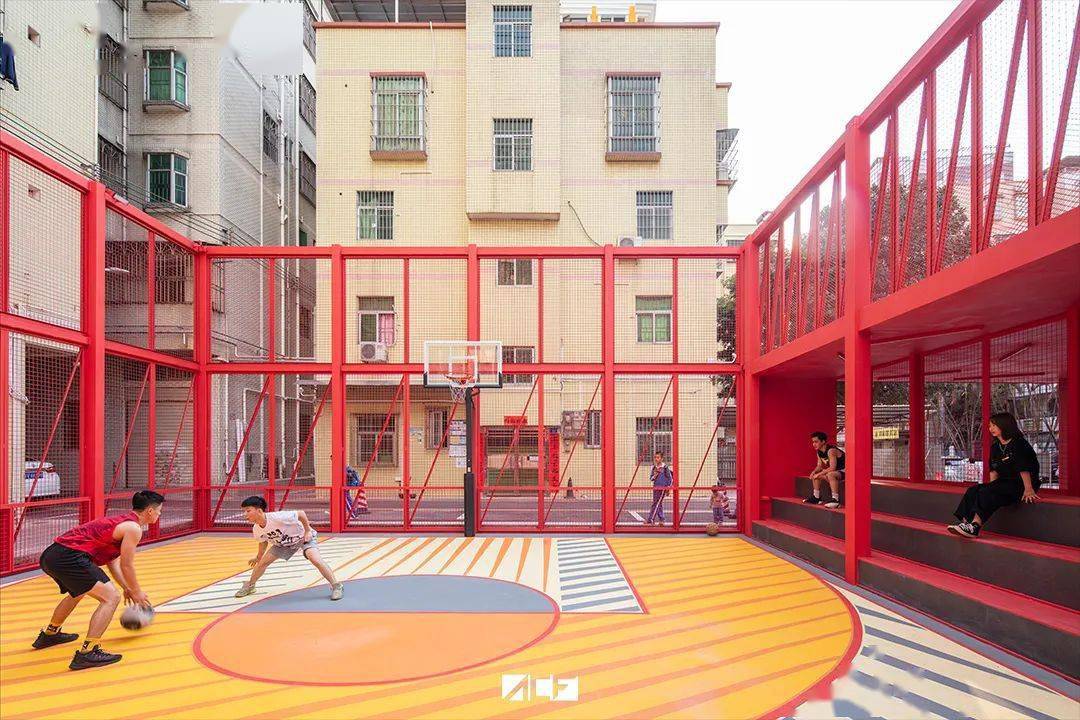 深圳城中村最燃篮球场