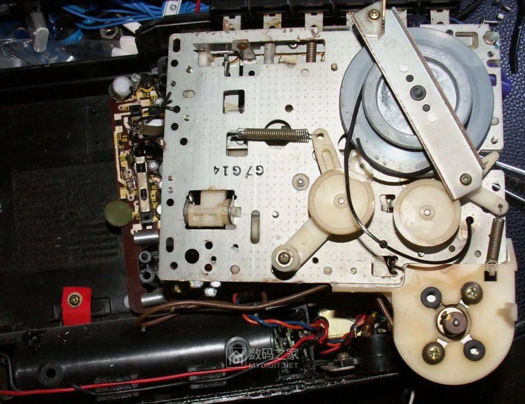 老式唱片机的结构图片