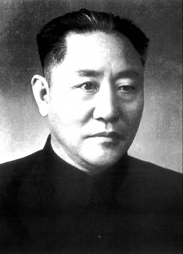 南汉宸胡景澐陈穆(1910-1996)是江苏南京人,毕业于中央大学,曾任华中