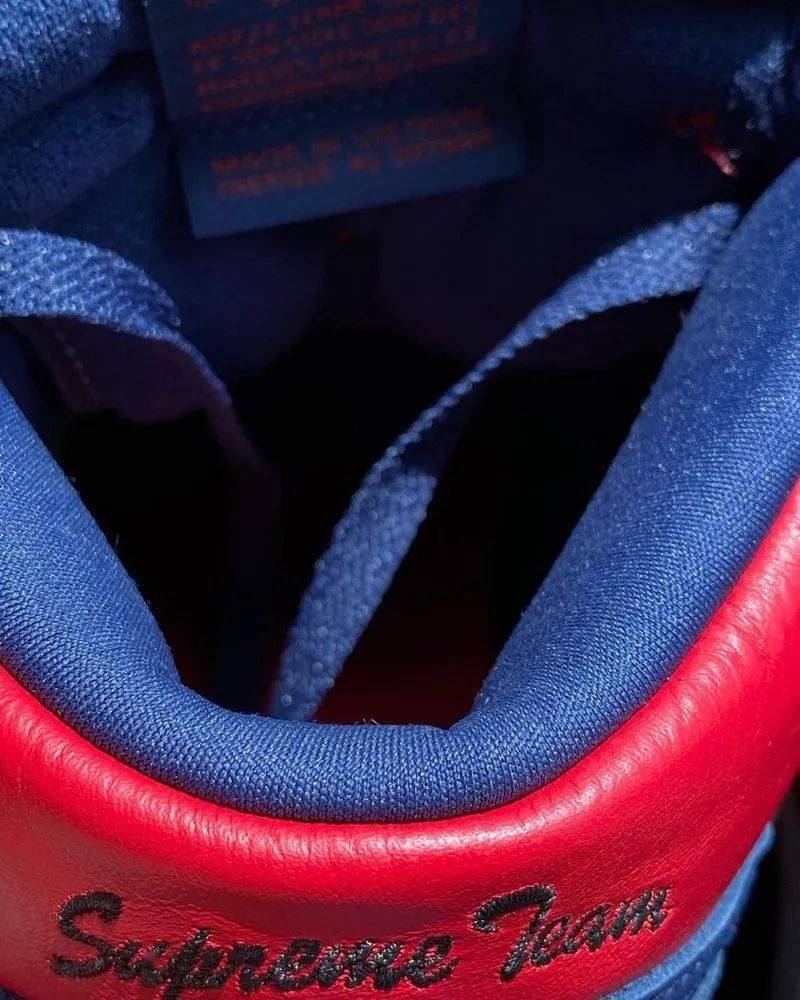 版权|爆款预定？！Sup x SB Dunk 实物释出！够帅吗？