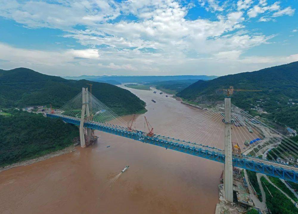 江北南岸!明月峡长江大桥合龙