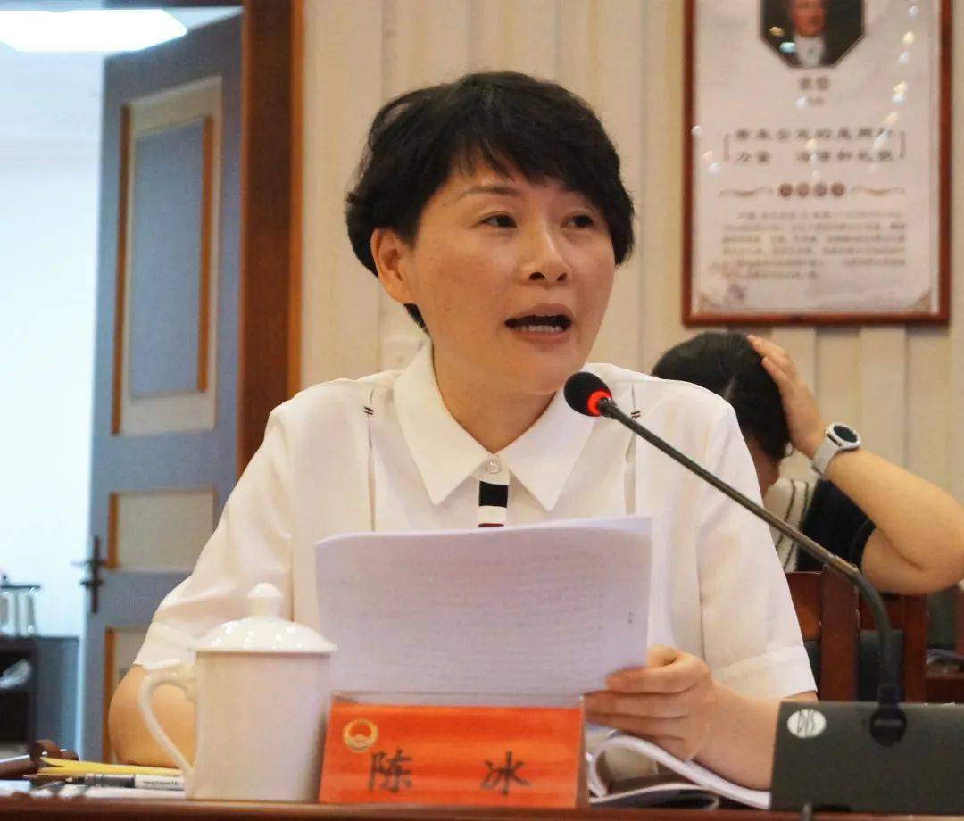 市检察院班子成员对分管部门和挂钩基层检察院工作逐一进行点评"这次