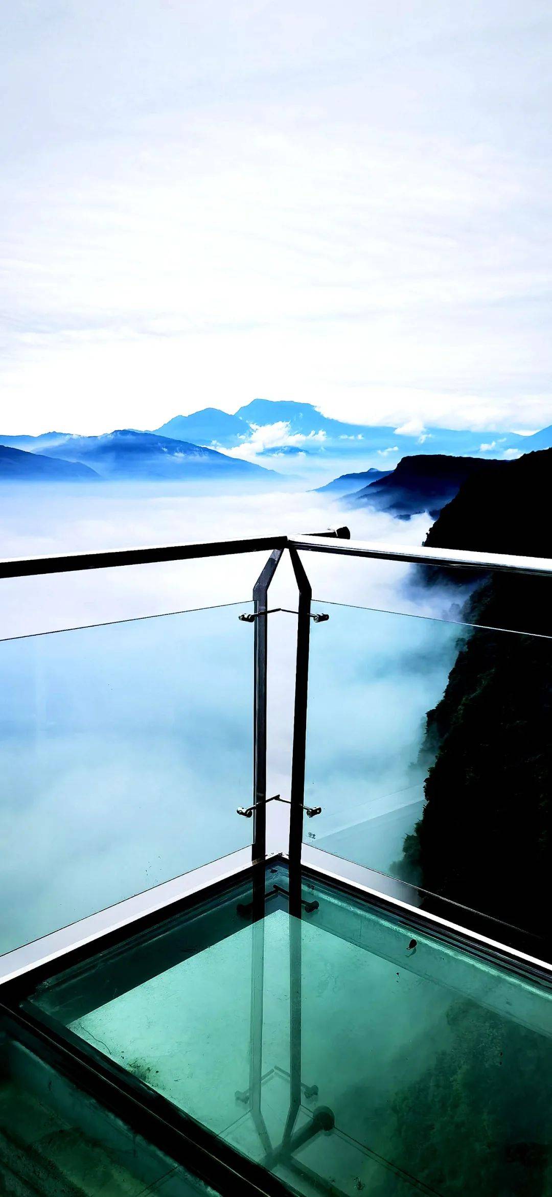 用上帝视角看风景来玉屏山挑战玻璃栈道吧真滴漂亮