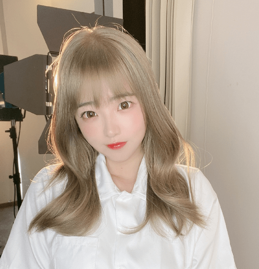 网红郝一点10年前照曝光看清对比网友能把医生介绍给我吗