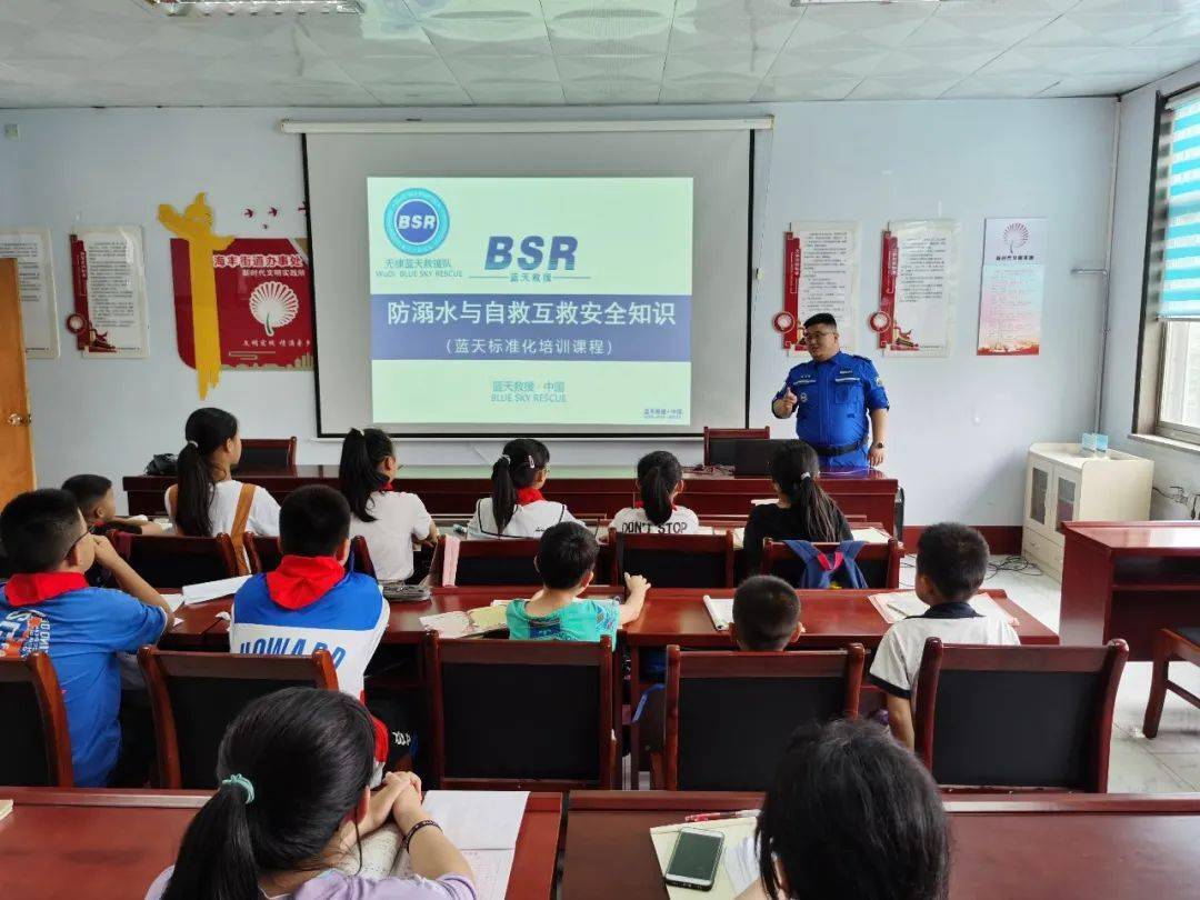 为什么叫青春学堂 1a4df120c4c7481fb32e9cc97fdf65a0.jpeg