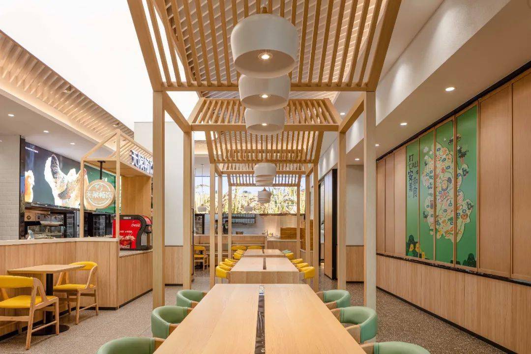 老乡鸡这两家餐厅设计根据区域消费做了细分