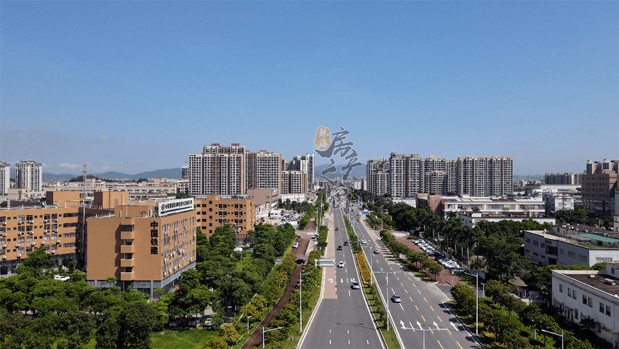 中珠領域花苑此外,b3片區在售的樓盤星河傳奇花園,均價約17000元/㎡