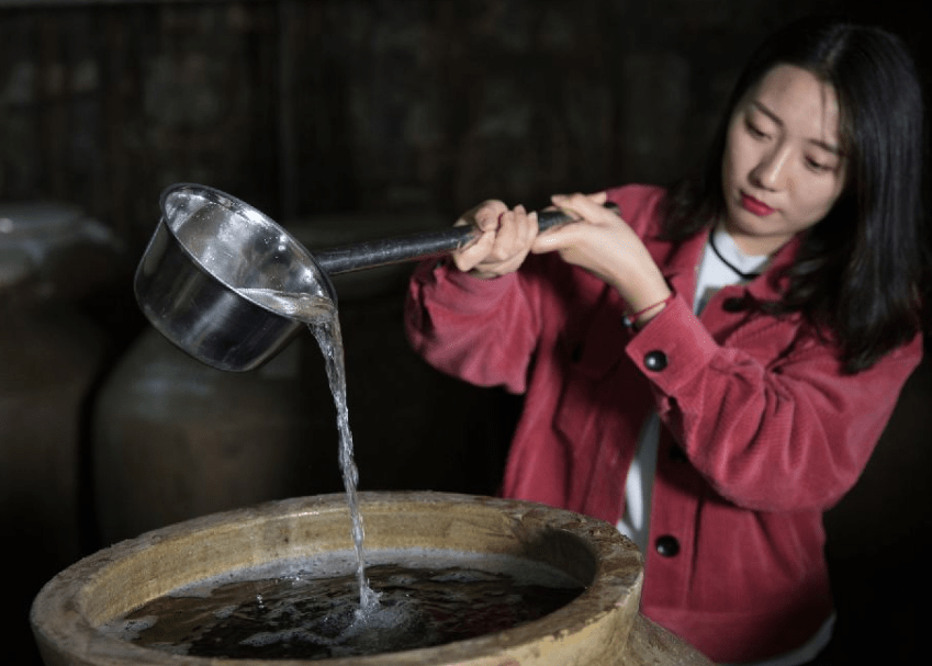 白酒储存有门道不妨试试酿酒师的法子越放越香还不跑酒