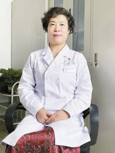 遗传|7年前医生提醒时没重视14岁女孩儿身高定格在 1.45米