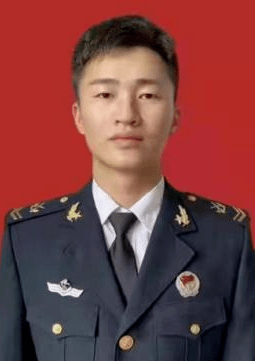 俞俊达,男,白龙桥镇人,2012年12月入伍,现任91867部队分队长职务.