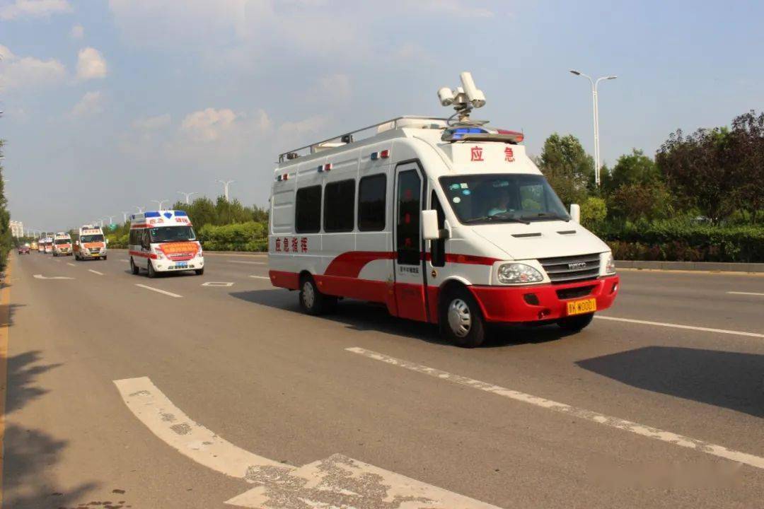 致敬市应急局救援大队驰援郑州凯旋