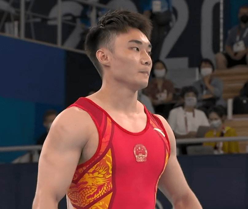 2项男子比赛已经结束,结果肖若腾获得了自由体操的铜牌,而孙炜在男子