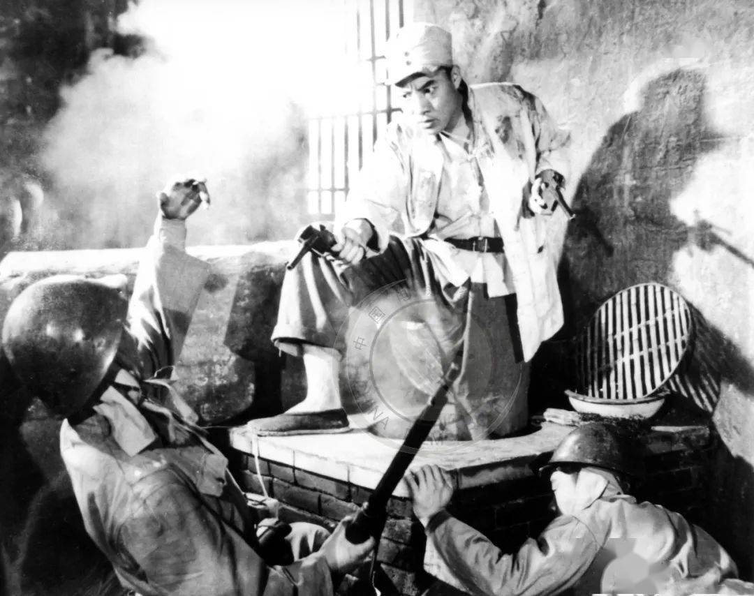 地道战(1965)出品:八一电影制片厂导演:任旭东主演:朱龙广|王炳彧