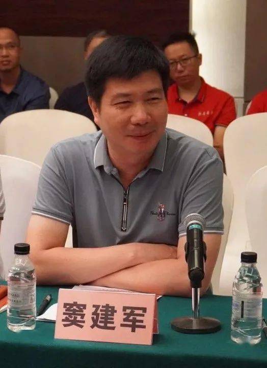 广西新华文盛图书有限公司玉林市新华书店有限公司在北流召开业务座谈