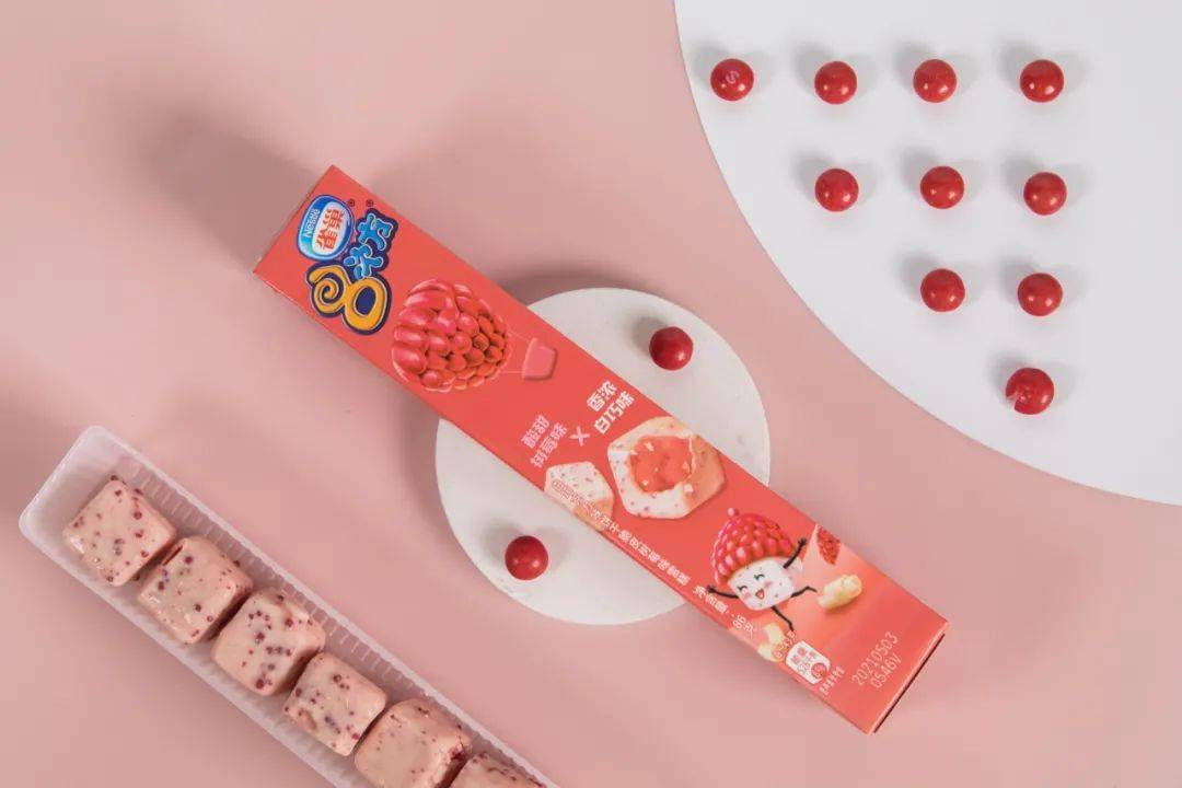 一口一个的雀巢8次方带着生巧椰子甜橙乳酸菌来啦还送超萌周边