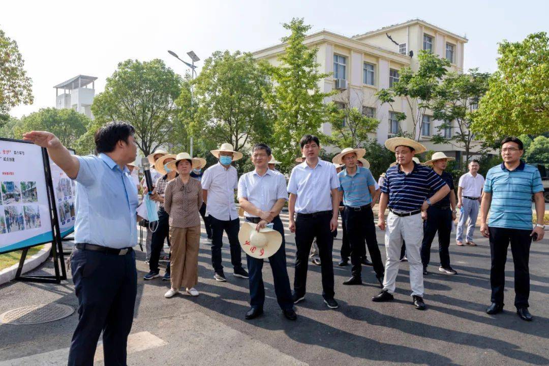 日前,李先乔,刘爱萍,周敦清,黄炜,叶雄,徐保成等安陆市领导,带领市直