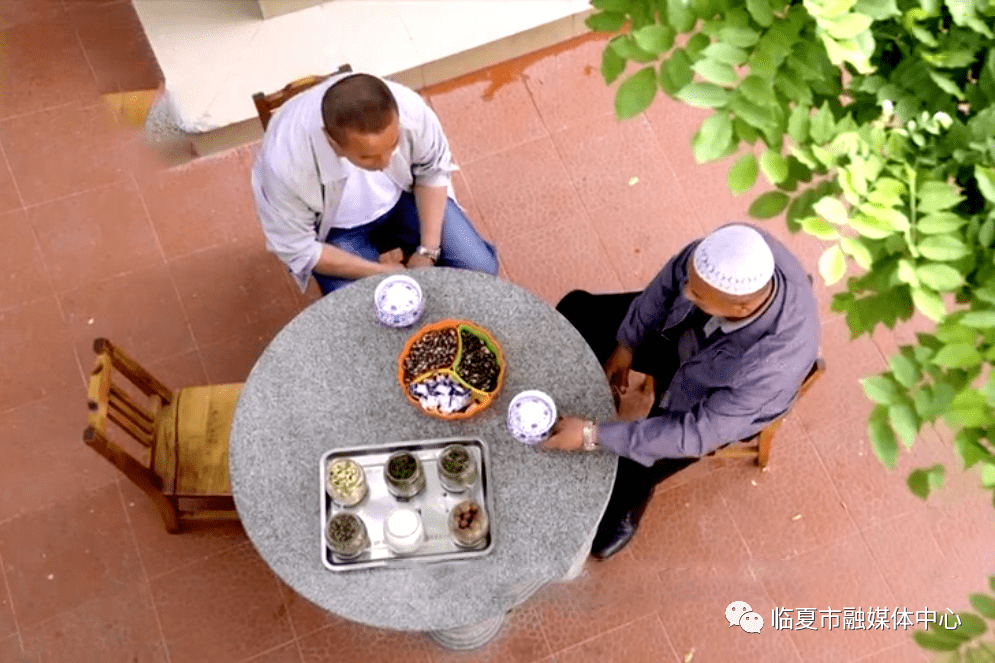 喝茶刮碗子临夏人的浪漫情怀