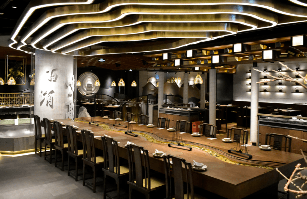 "呷哺呷哺预计全年关闭亏损门店约200家!内忧外患,更显颓废"