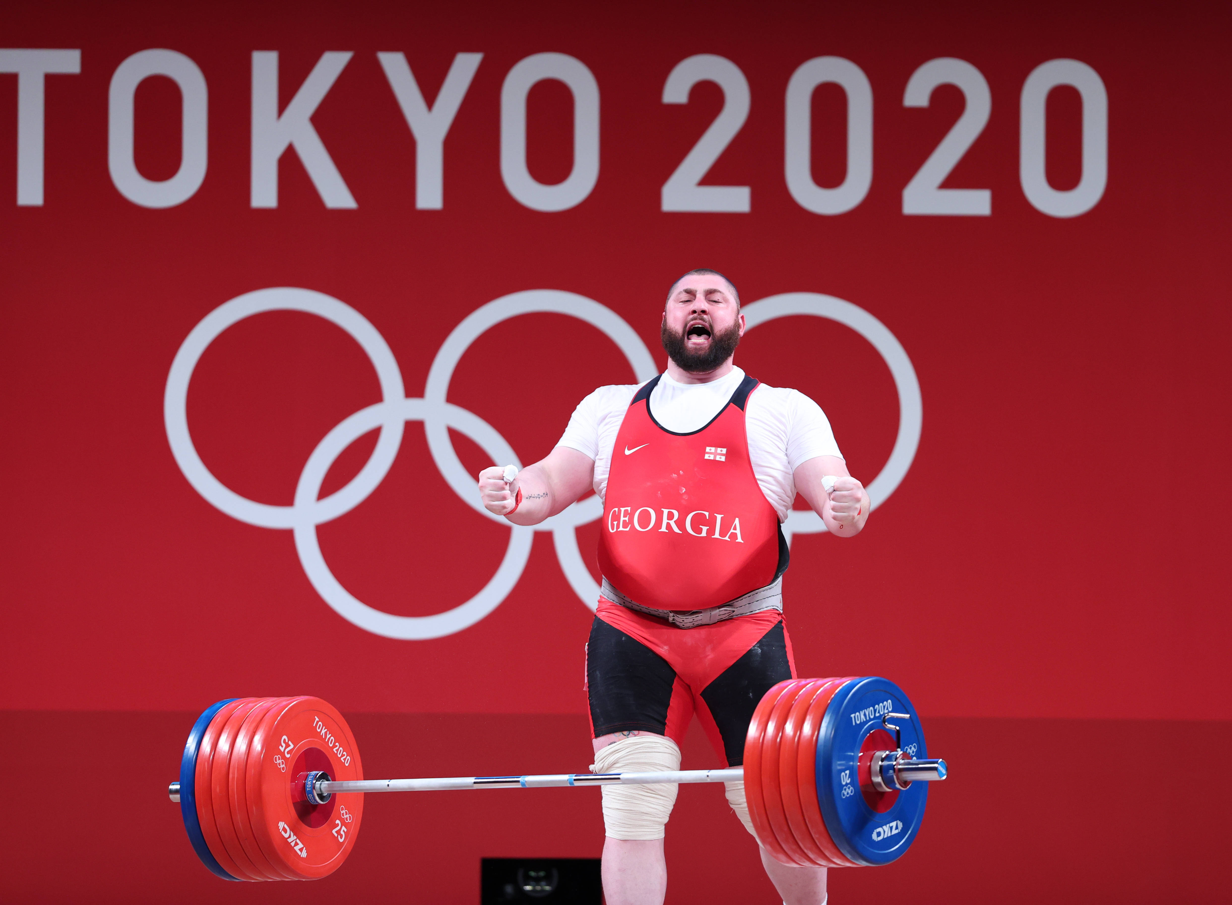 举重——男子109公斤以上级:格鲁吉亚选手夺冠