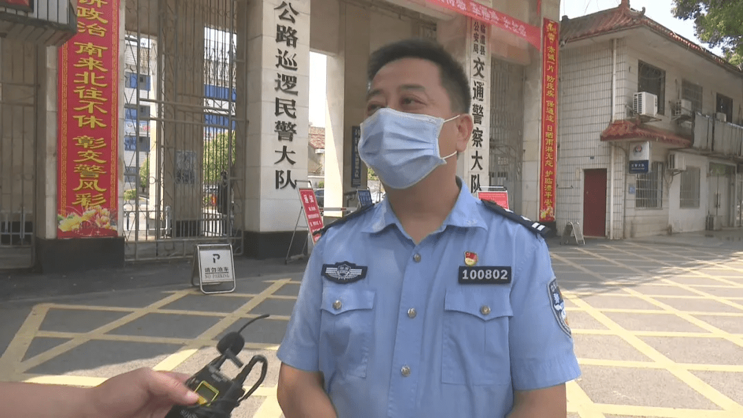 临澧县多部门联动,查处逃离的黄码人员并将其居家隔离_鲍波