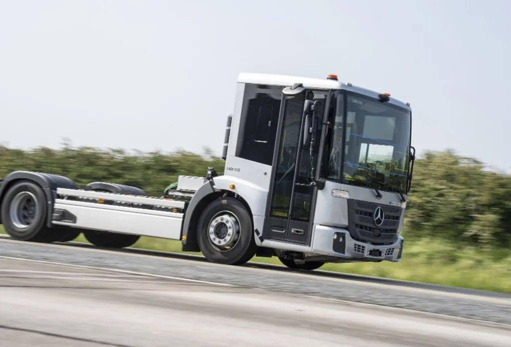 专为城市服务的奔驰econic电动版来了计划明年量产