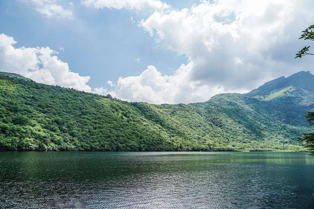 诗和远方 → 越西长海令人向往的地方~_景区