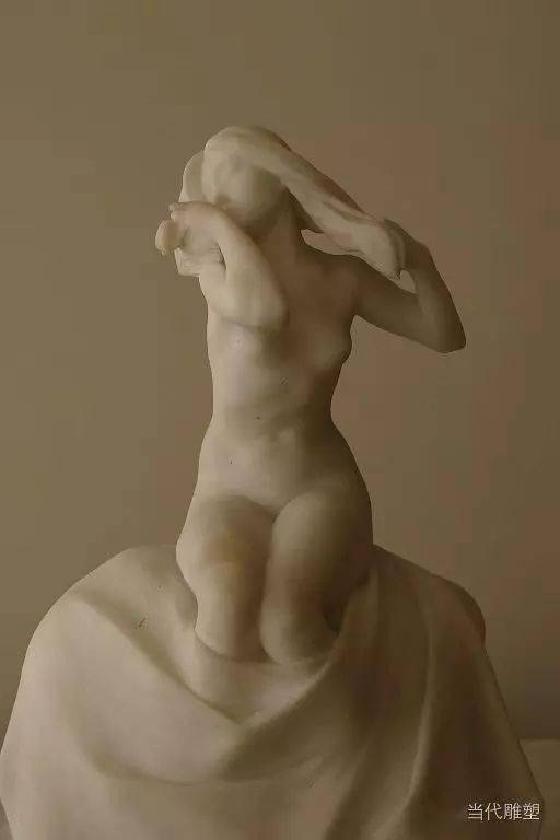 人体雕塑凝固心情的瞬间