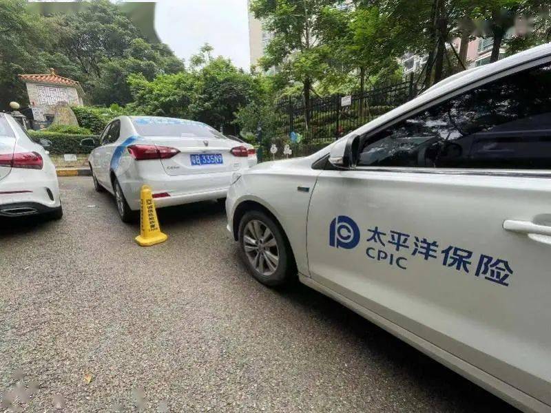 可怕！深圳一小区发生泥石流，数辆小汽车被掩埋！