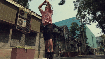 全民|全球连线｜全民健身日·在街头 这么练！