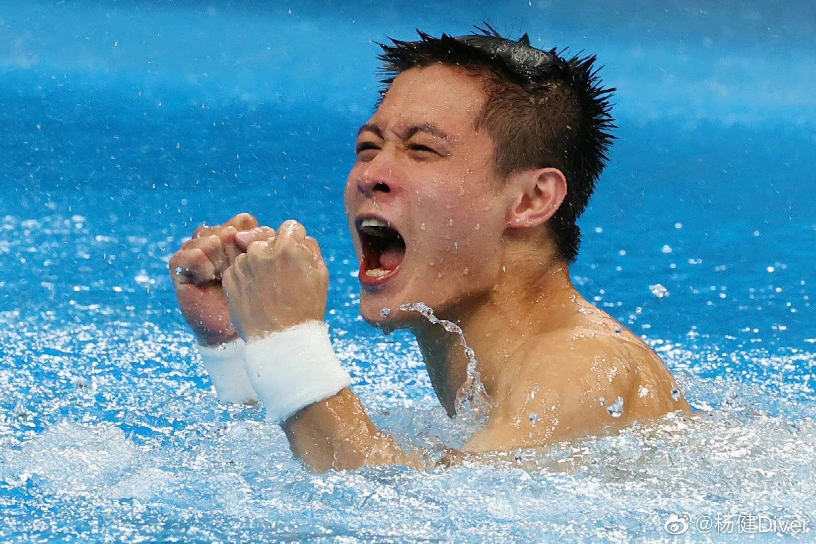 杨健回应赛后举动并向曹缘道歉:看到自己冠军无望时,我真的笑不出来