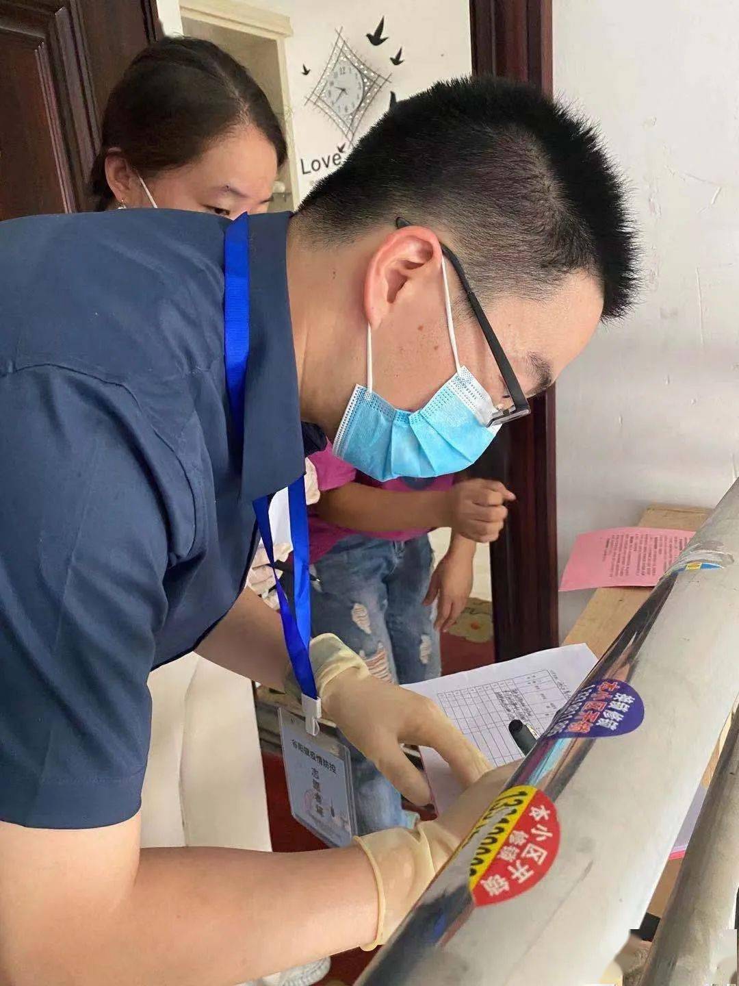 同心抗疫丨市政协机关党员志愿者挥汗战斗在丹徒区新冠疫情防控一线
