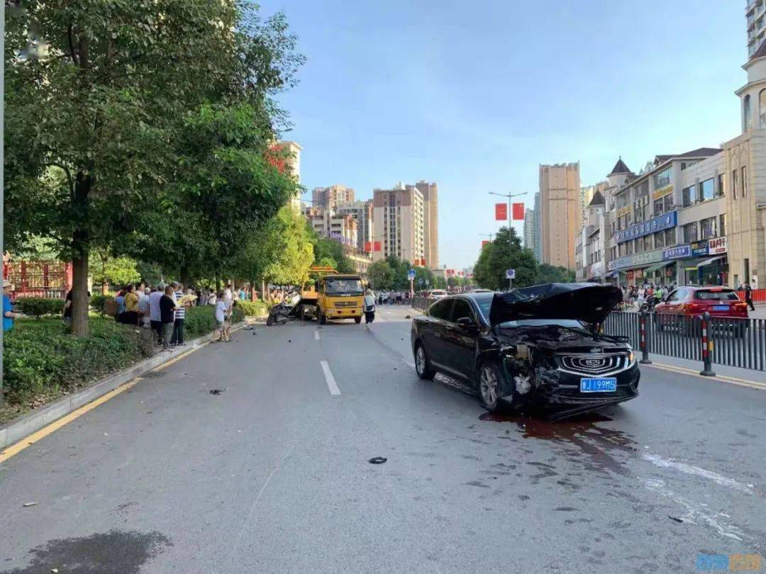 今晨天海苑富源路发生车祸