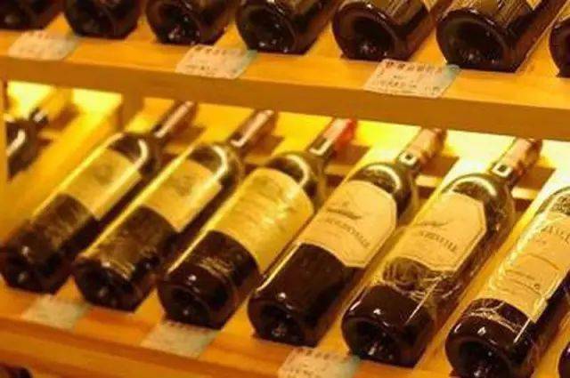 温度|为什么有的葡萄酒缠了一层保鲜膜