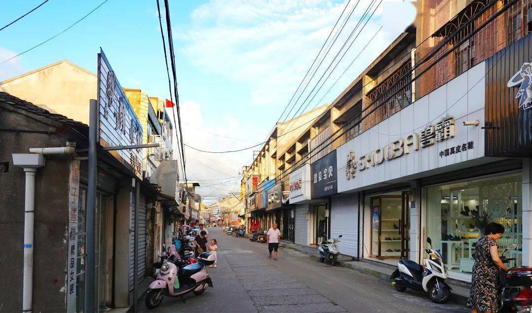 迎着夕阳寻觅这段坎墩老街67