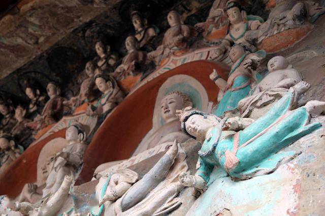 金塔寺悬雕彩塑飞天_石窟