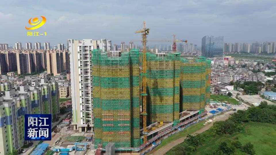 阳江:城南公租房二期工程全面封顶