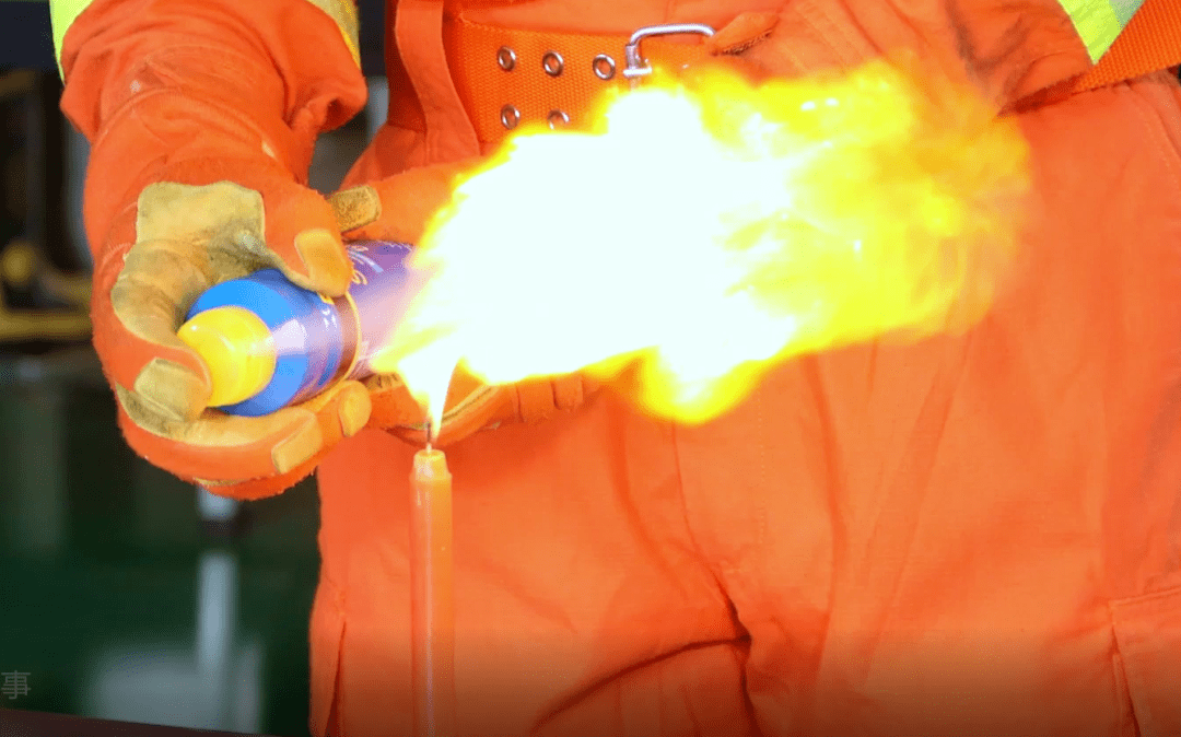 当心实验告诉你夏天常用的这种喷雾可能会引火烧身