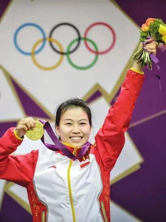 易思玲奥运冠军图片