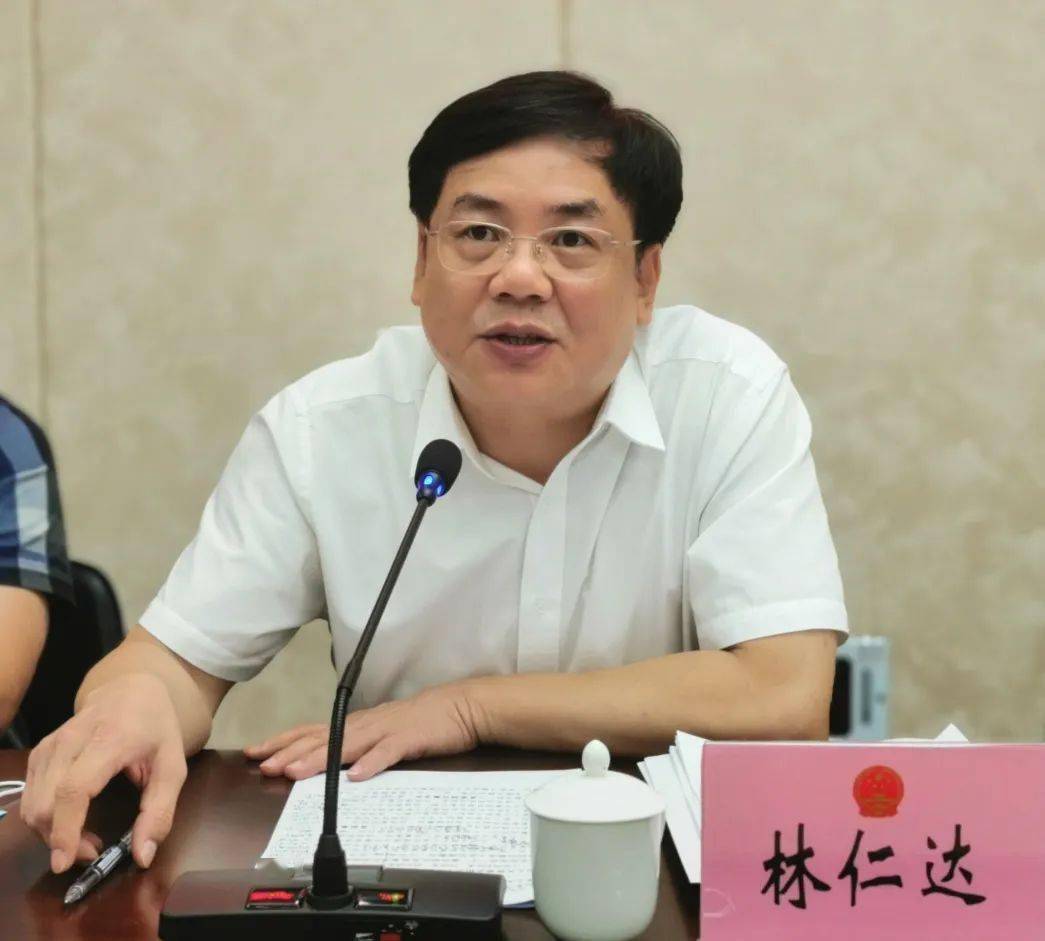 召开城乡人居环境整治专题会议,市领导王明元,潘子良,王清龙,郭鸿荣