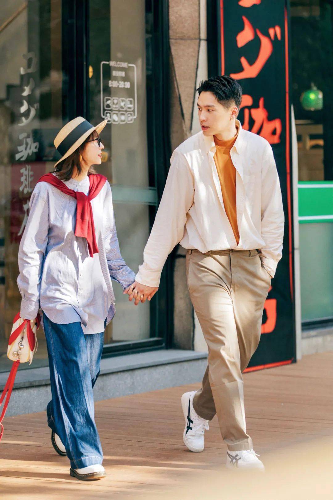情侣|夏末秋至，看了UNIQLO，才知道什么叫真正的浪漫！