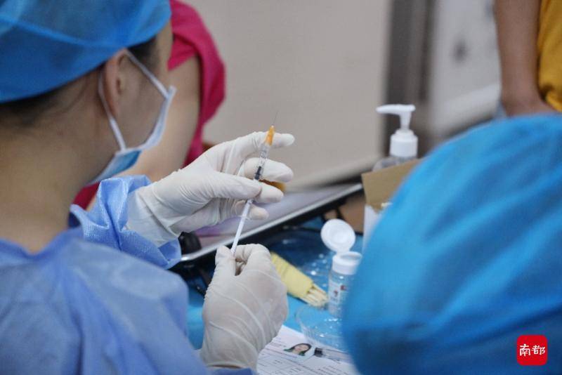 疫苗|打三针的新冠病毒疫苗来省二医了！仍未打过疫苗的可约