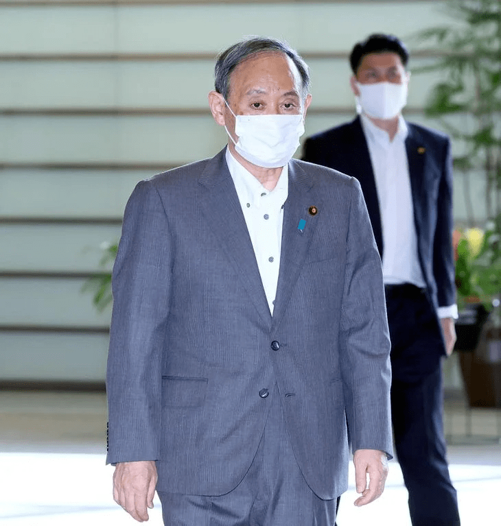 菅义伟给鬼送"玉料串".