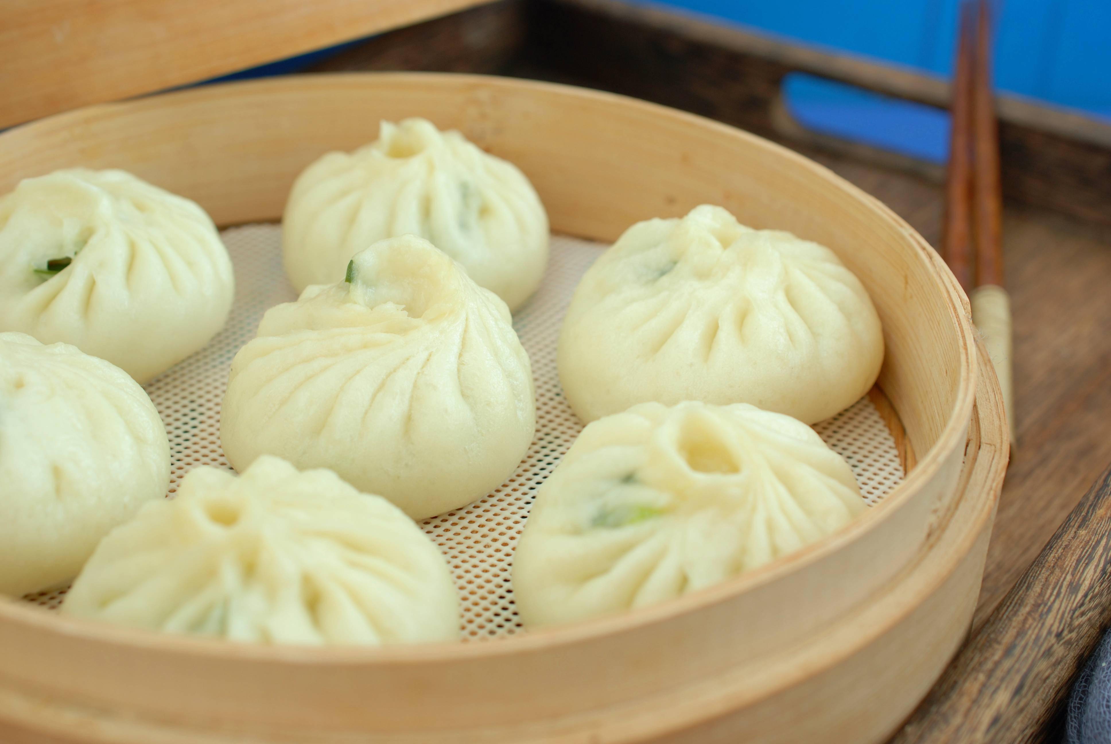 70岁老妈蒸的这包子真是服了包子皮又白又软馅儿也很特别