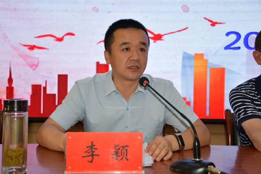 常贵勤强调,各高中学校要持续重视尖子学生培养,继续