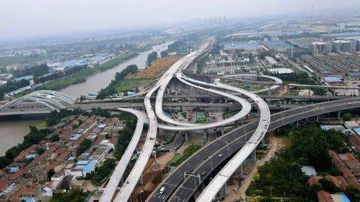 什么是立交桥 0506ca6f6aa943dabecf65c451e8dbda.jpeg