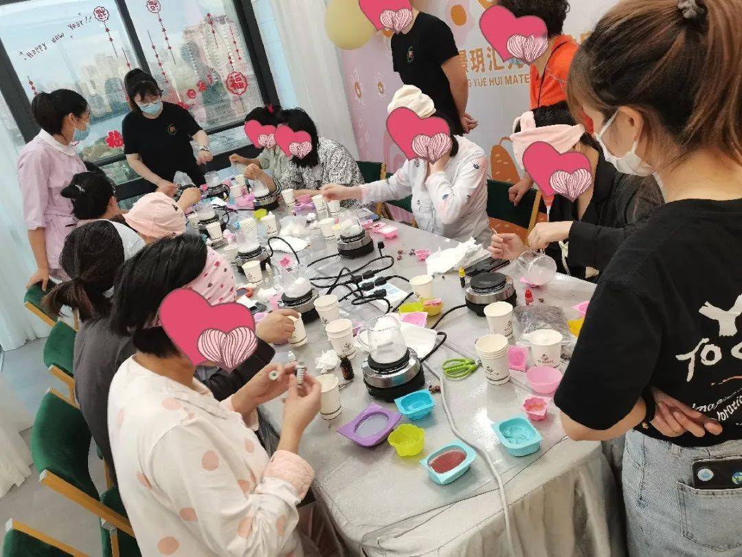 巧手过七夕花点时间创皂浪漫璟玥汇月子会所七夕diy活动回顾