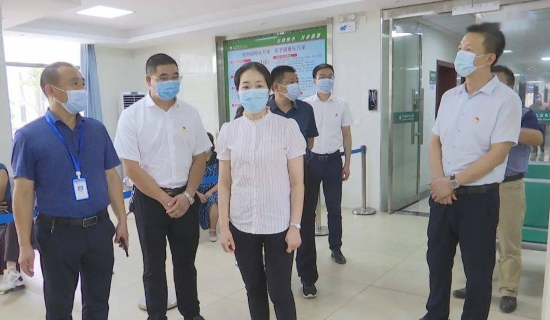 李静芹调研白马寺镇疫情防控,村(社区)"两委"换届和巩固拓展脱贫攻坚