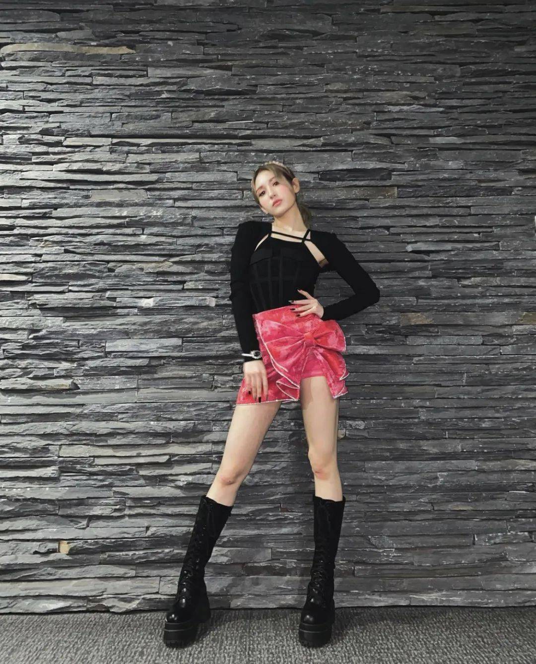 来头|这位让全网沦陷的美少女，到底什么来头？！